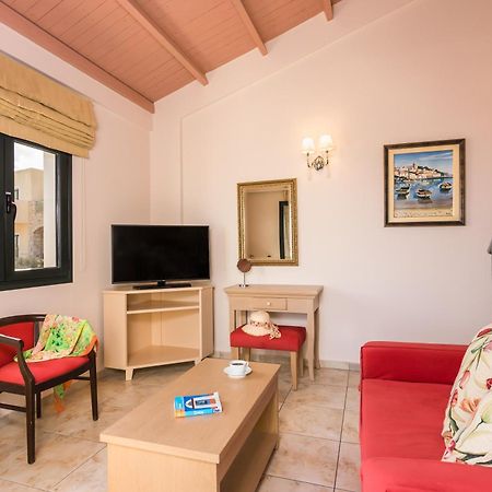 Pilot'S Villas Luxury Suites Hersonissos  Exterior foto