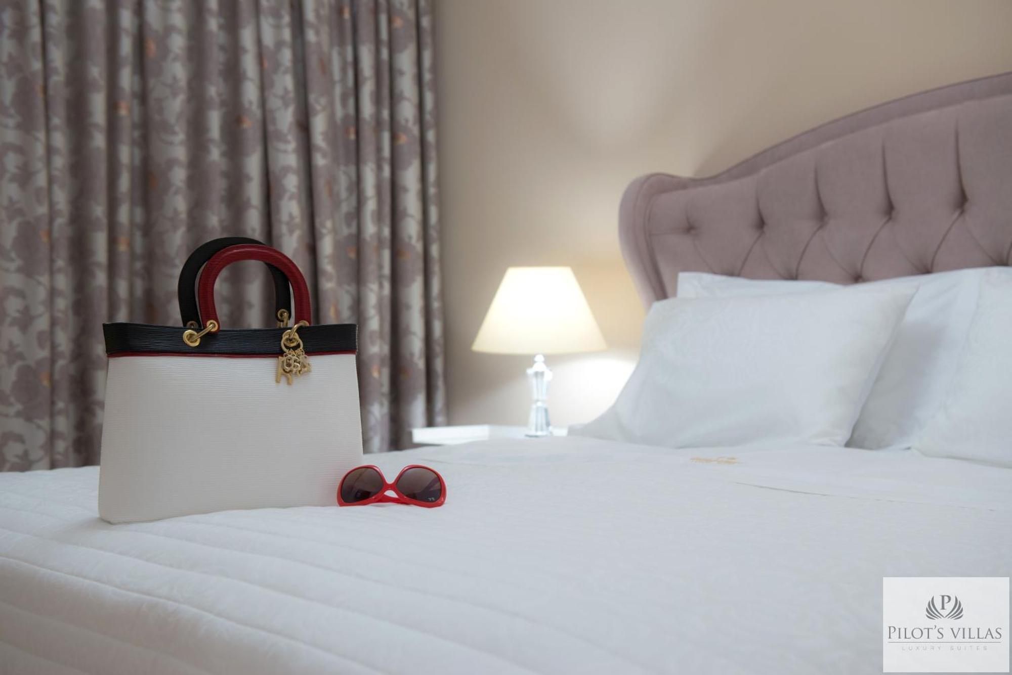 Pilot'S Villas Luxury Suites Hersonissos  Quarto foto